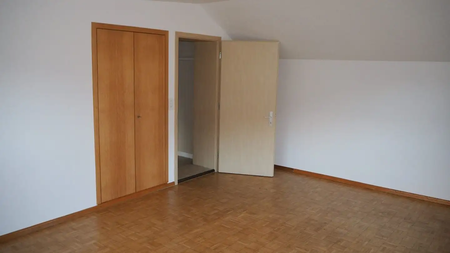 Dachgeschosswohnung mieten - St. Martin 35, 7408 Cazis
