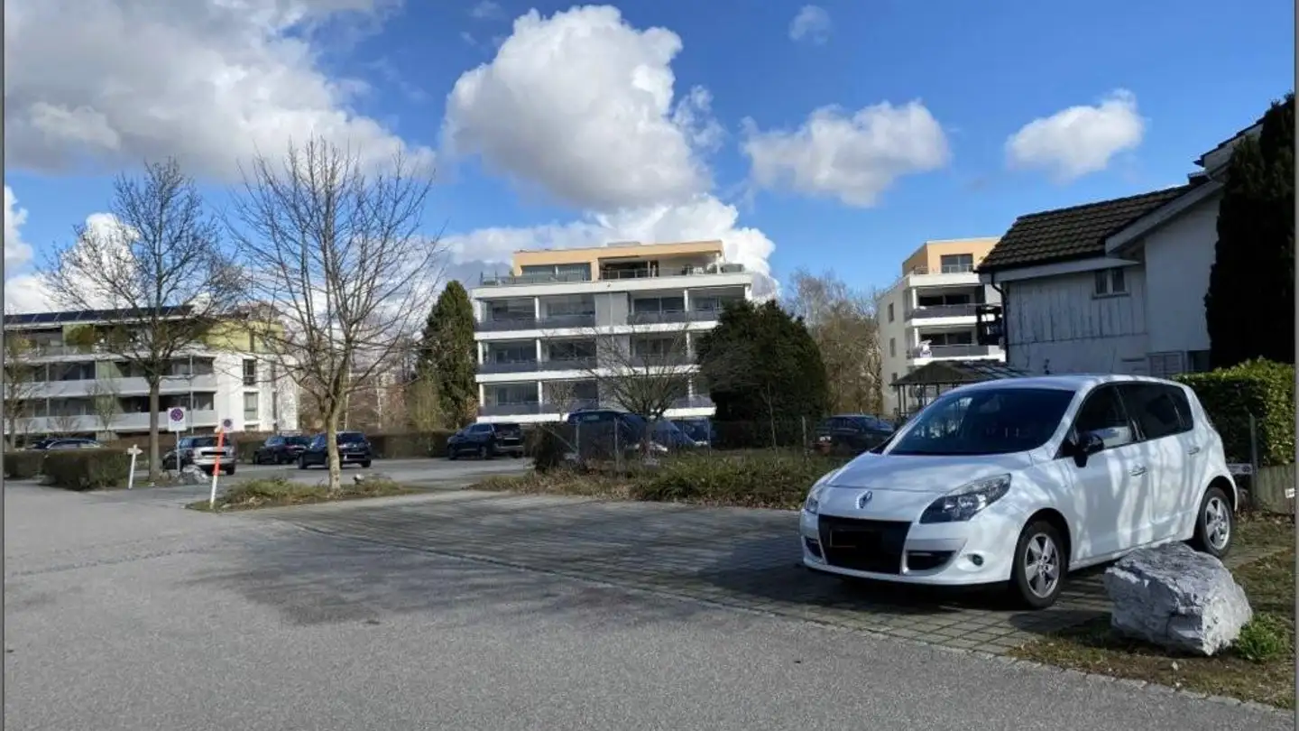 Outdoor parking space for rent - Parkweg 1, 4852 Rothrist