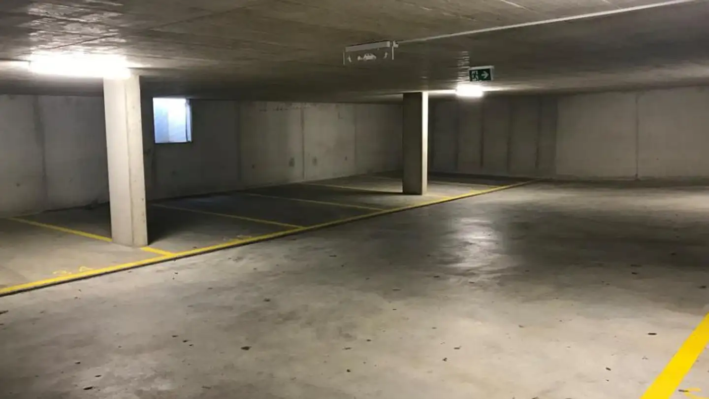 Single garage for rent - Rue de l'Emancipation 19B, 2300 La Chaux-de-Fonds - Photo 2
