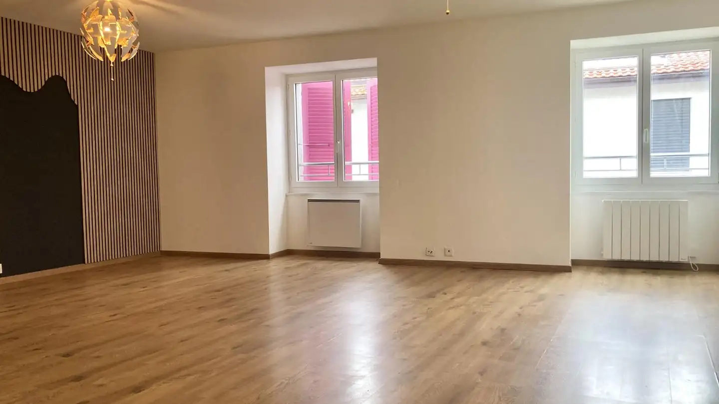 Appartamento in affitto - 1188 Gimel