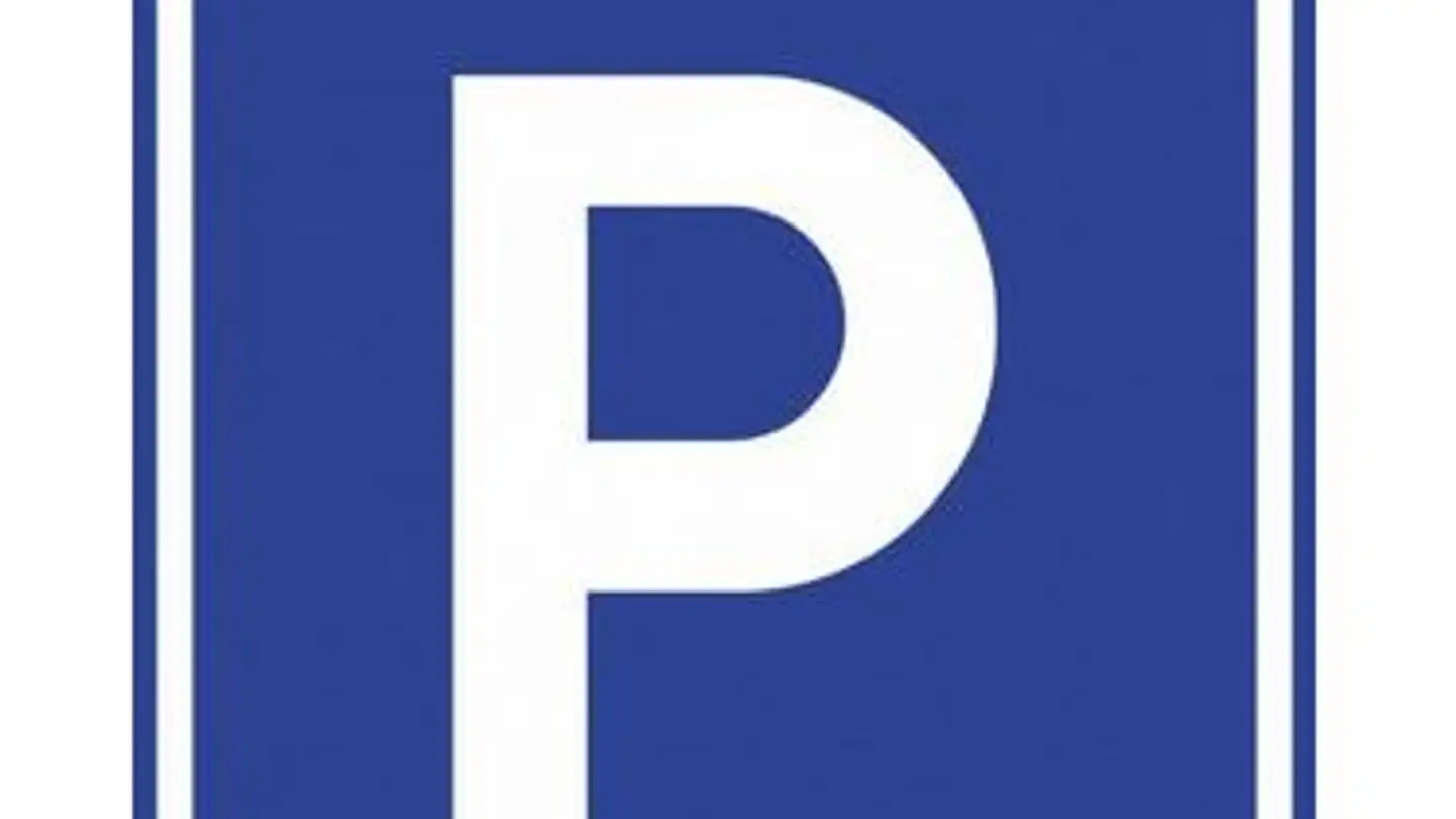 Outdoor parking space for rent - Bahnhofstrasse 8b, 8890 Flums