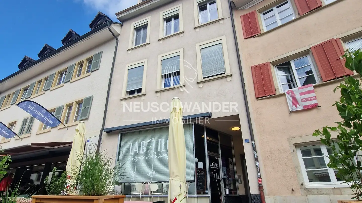 Immeuble mixte à vendre - 2800 Delémont