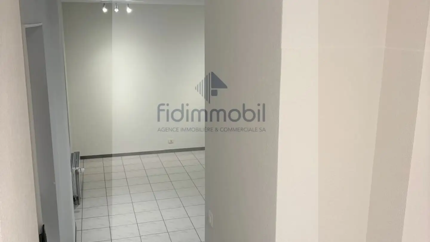 Chambre à louer - Rue Du Crêt Taconnet, 2000 Neuchâtel