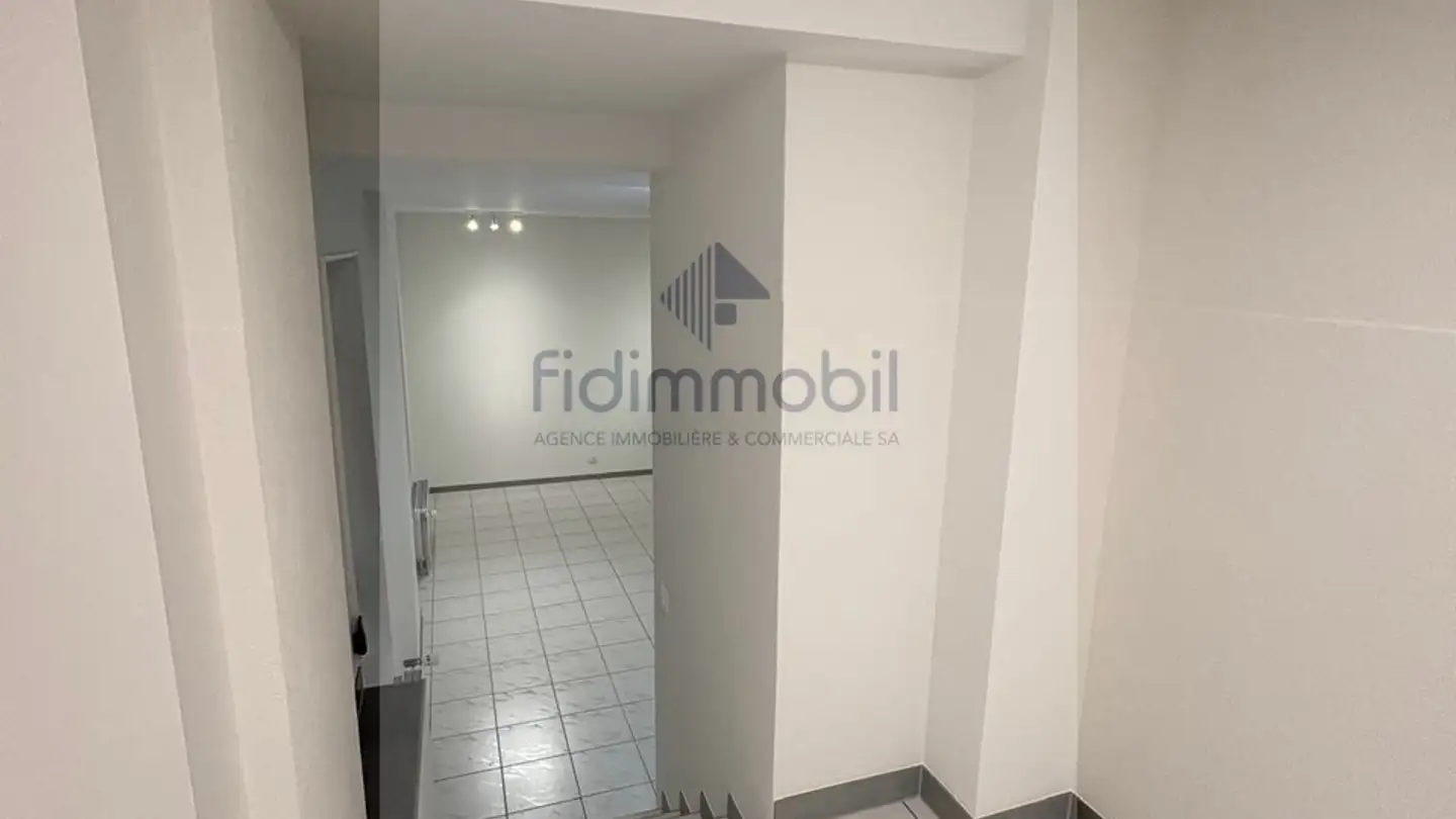 Chambre à louer - Rue Du Crêt Taconnet, 2000 Neuchâtel - Photo 4