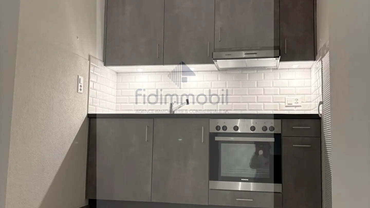 Chambre à louer - Rue Du Crêt Taconnet, 2000 Neuchâtel - Photo 3