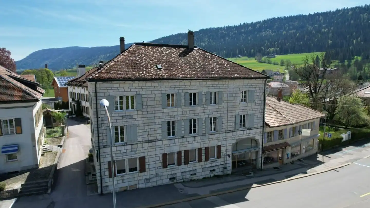 Edificio residenziale in vendita - Grand-Rue 22, 2108 Couvet