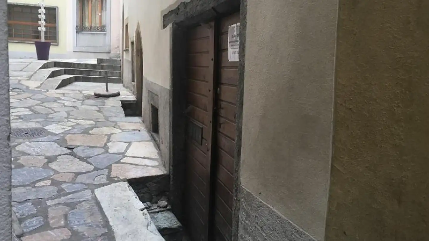 Tiefgaragenstellplatz mieten - Rue du Grand-Pont 8, 1950 Sion - Foto 2