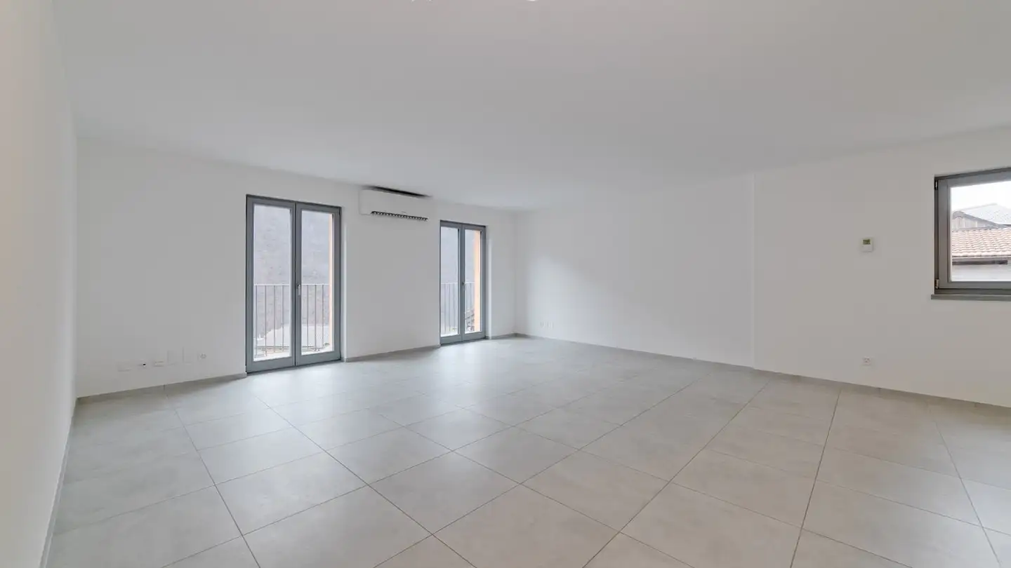 Appartement à louer - 6582 Pianezzo - Photo 3