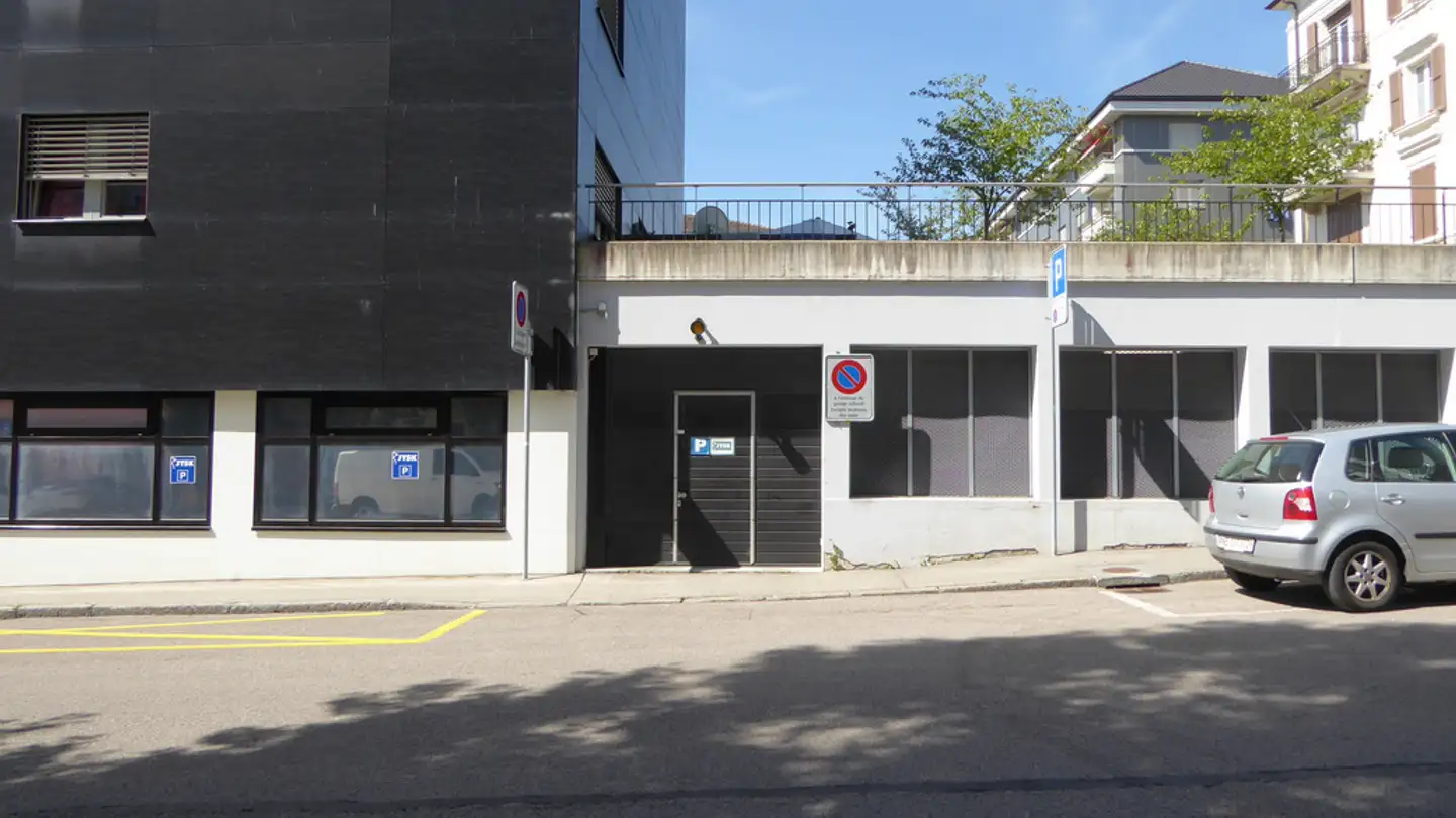 Parcheggio interno in affitto - Avenue Léopold-Robert 146, 2300 La Chaux-de-Fonds - Foto 2