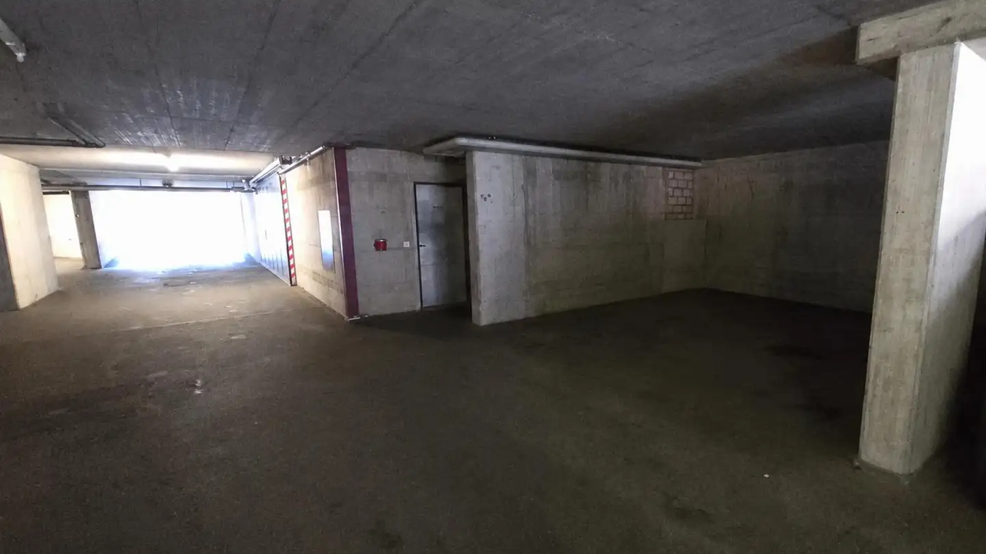 Place de parking souterraine à louer - Gemeindemattenstrasse 4, 3860 Meiringen - Photo 3