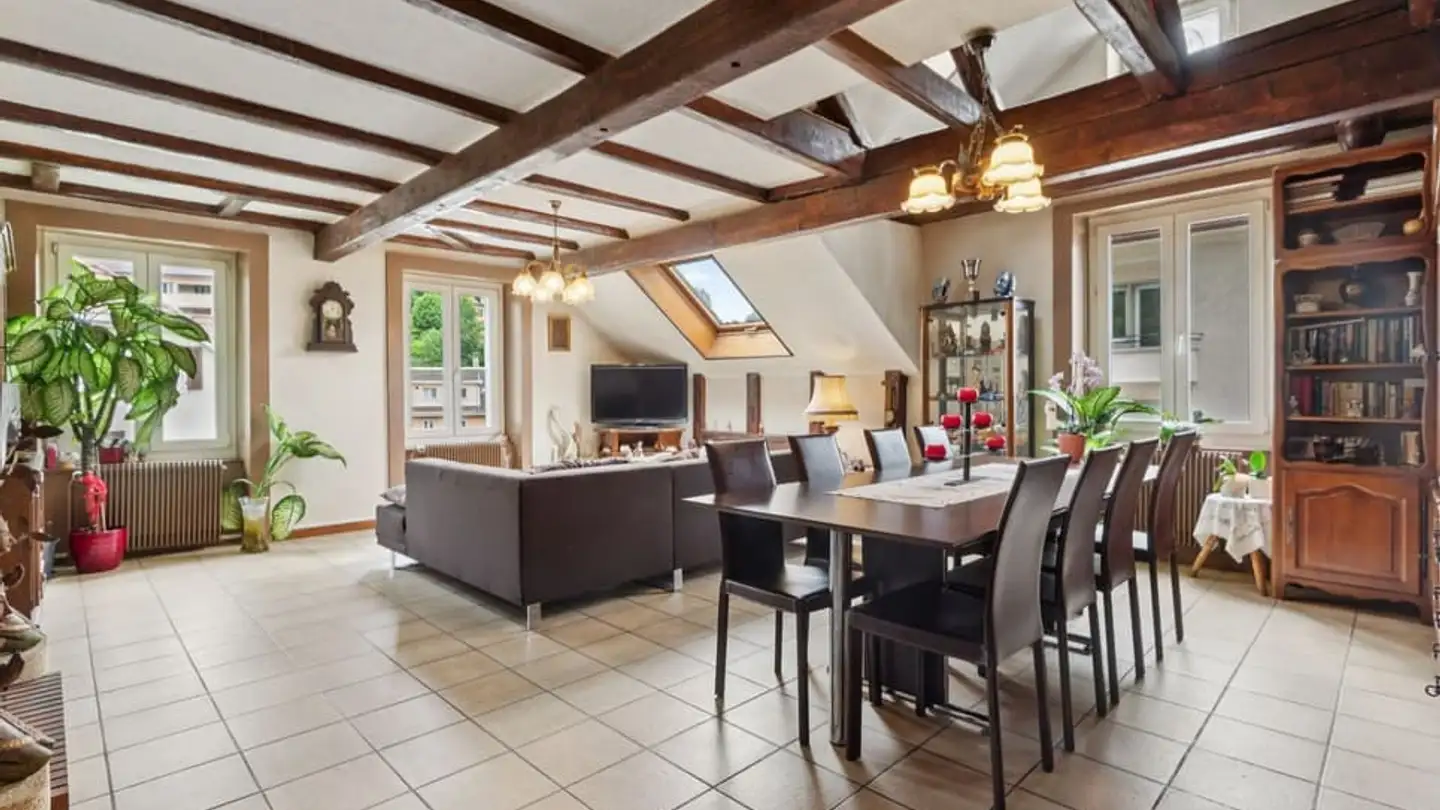 Residential building for sale - 2400 Le Locle - Photo 4