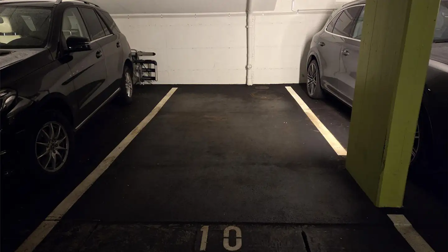 Tiefgaragenstellplatz mieten - Guggistrasse 12a, 6005 Luzern