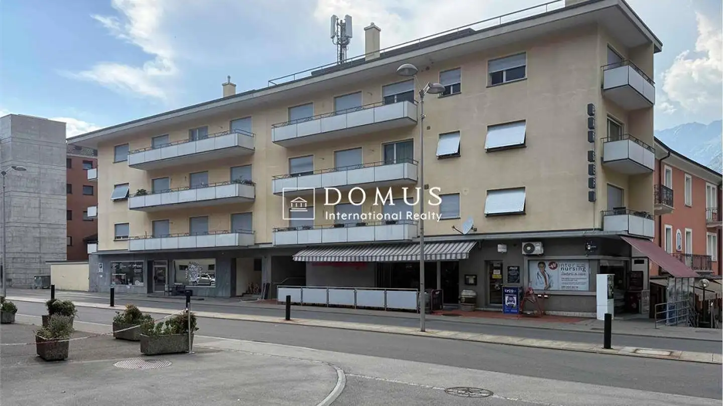 Residential building for sale - Via Monte Ceneri 2, 6512 Giubiasco