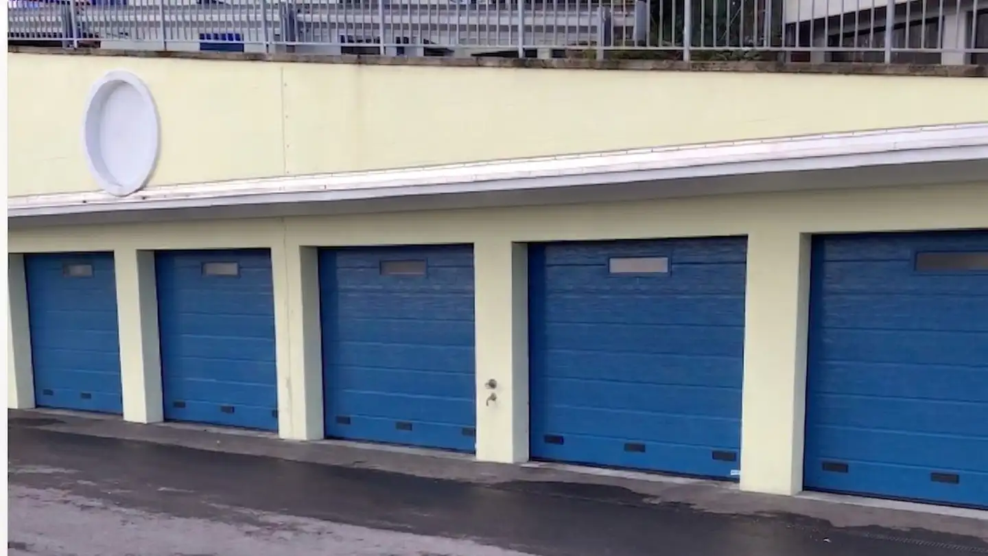 Garage singolo in affitto - 8806 Bäch SZ