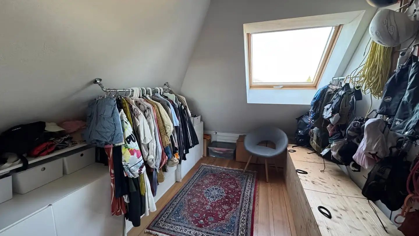 Attique à louer - Küttigerstrasse 12, 5000 Aarau - Photo 2