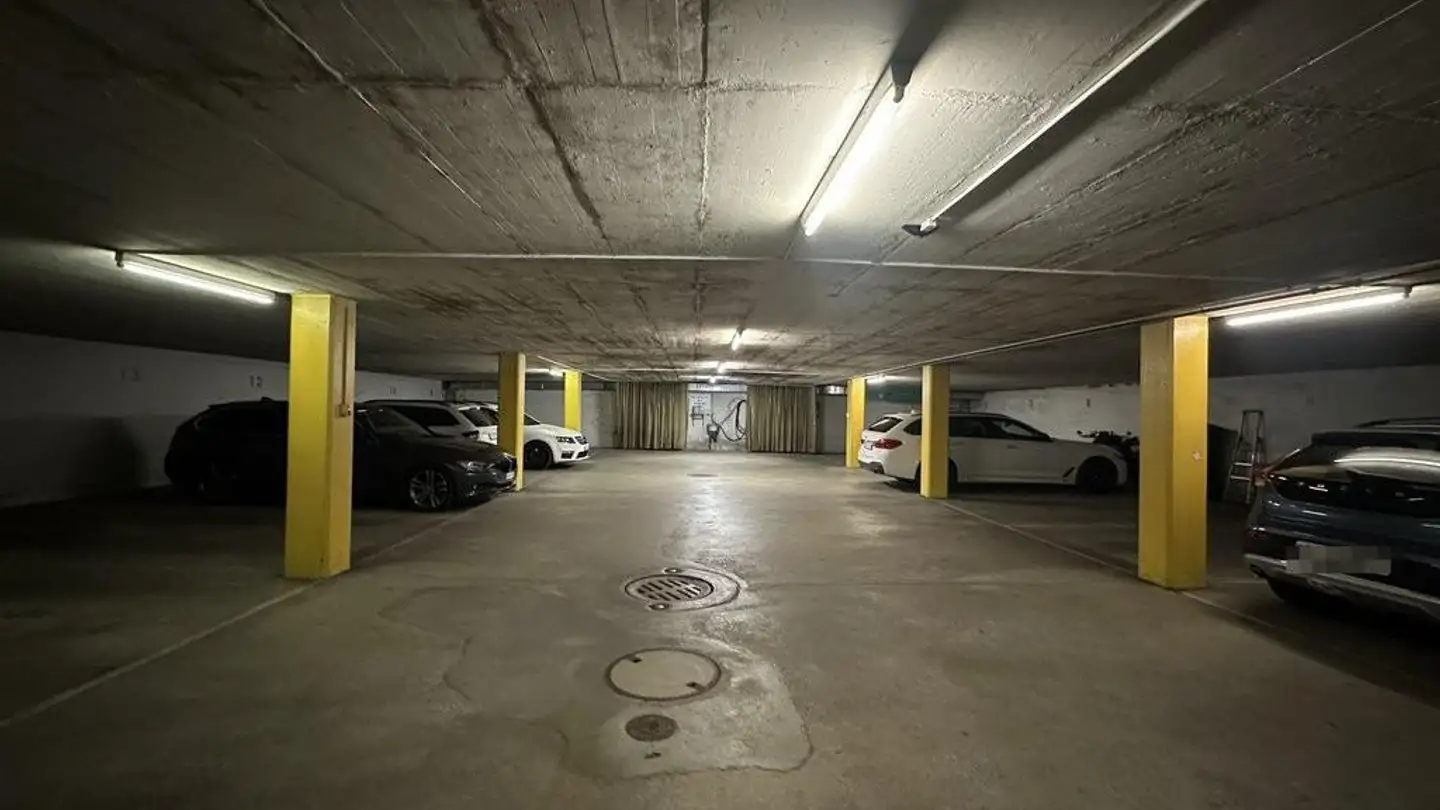 Indoor motorbike parking space for rent - Hübelistrasse 22, 3098 Schliern b. Köniz - Photo 3