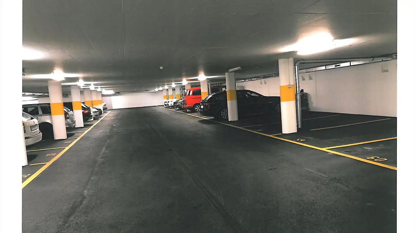 Tiefgaragenstellplatz mieten - Bahnhofstrasse 2, 7302 Landquart