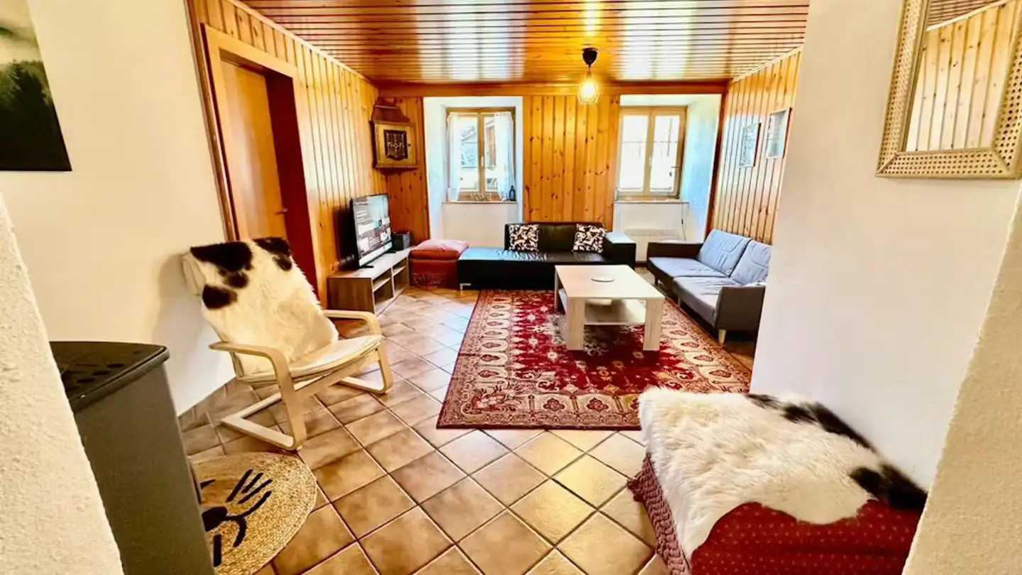 Apartment for rent - Route Du Vieux Couvent, 1659 Flendruz - Photo 2