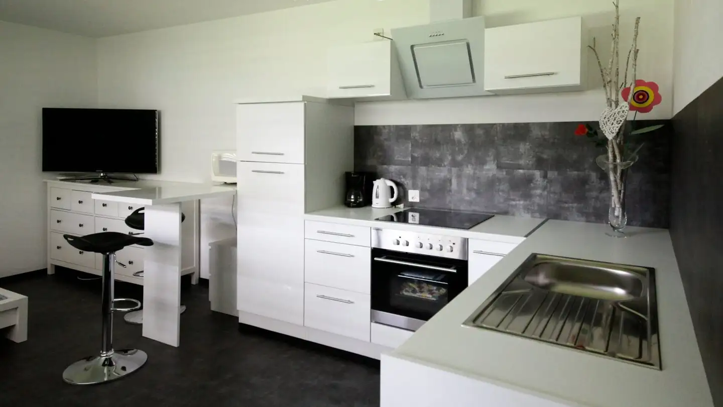 Wohnung mieten - Via Riarena, 6516 Cugnasco - Foto 2