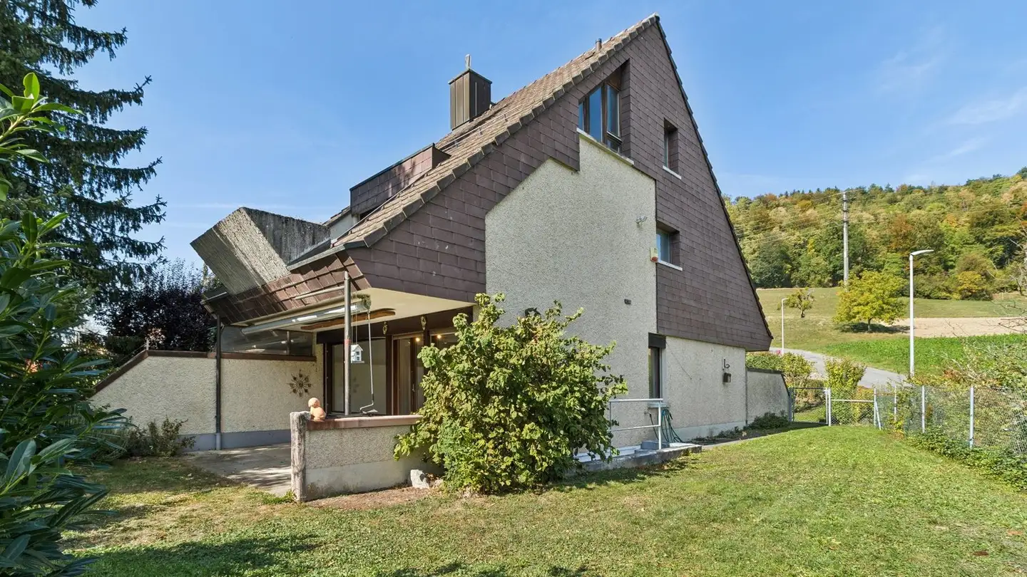 Semi-detached house for sale - Haldenstrasse 1, 8425 Oberembrach