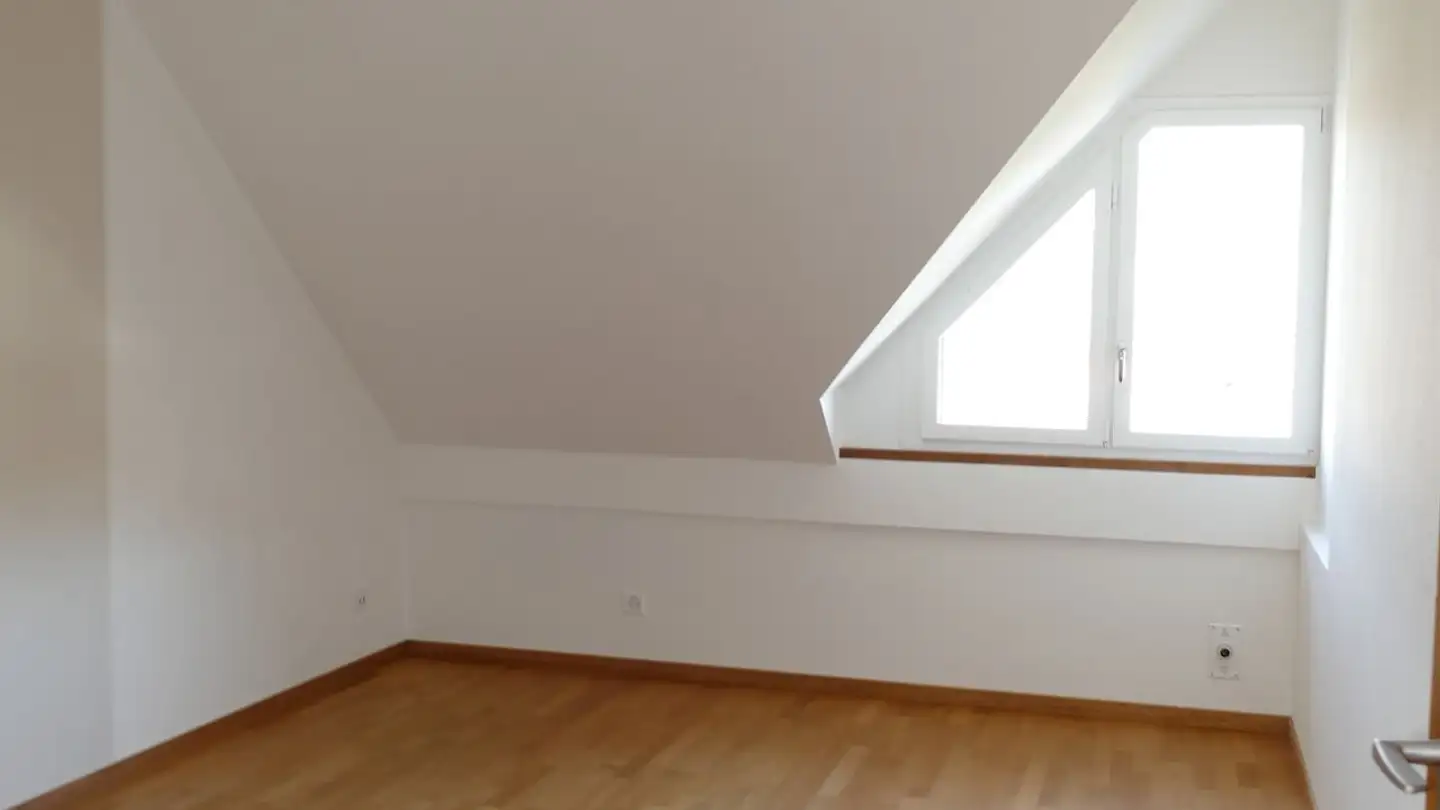 Dachgeschosswohnung mieten - Breitgartenstrasse, 4226 Breitenbach - Foto 4