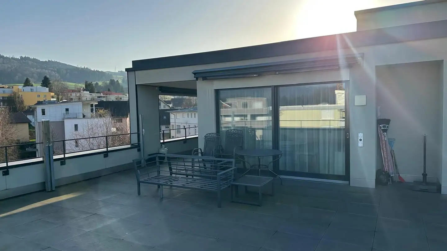 Penthouse for rent - Untere Weidstrasse 22, 6343 Rotkreuz