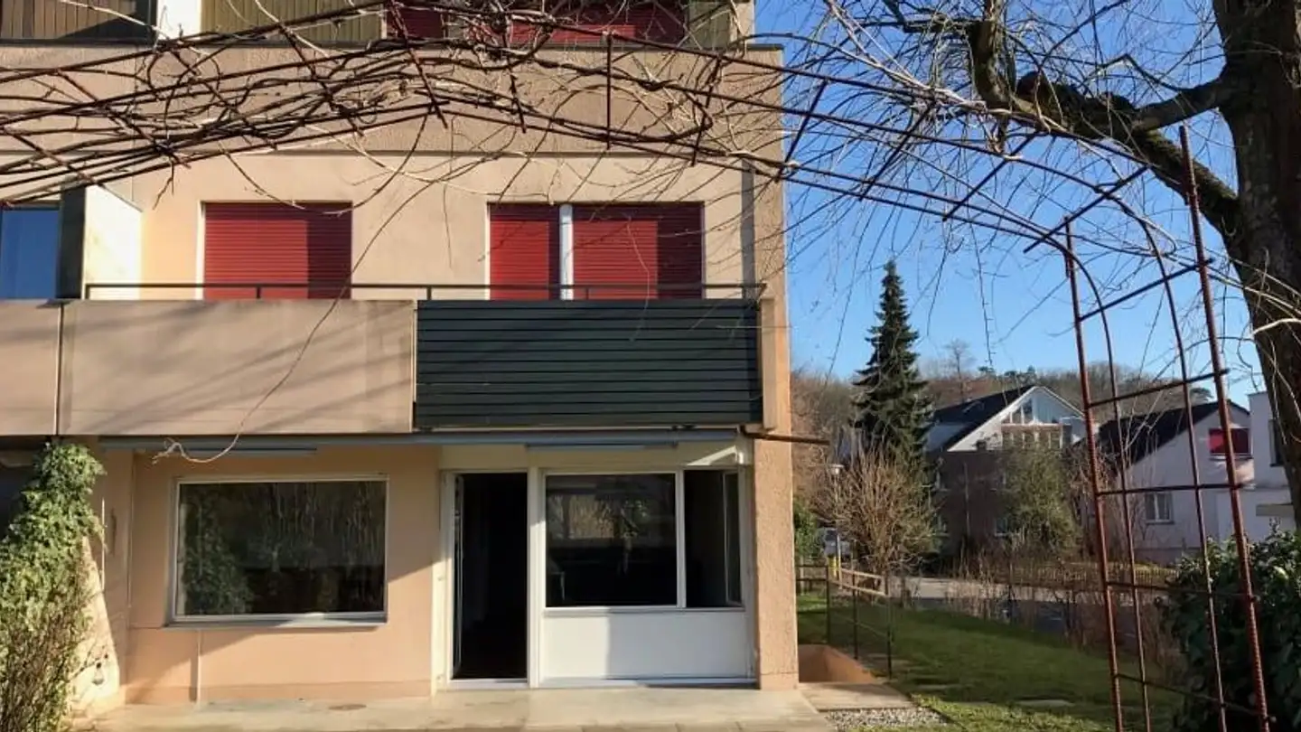 Casa a schiera in affitto - Blauenstrasse 1, 4106 Therwil - Photo 2