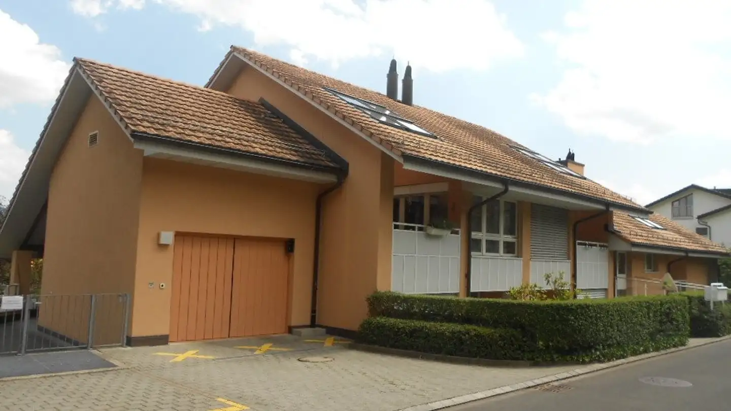 Tiefgaragenstellplatz mieten - Mühlestrasse, 8803 Rüschlikon
