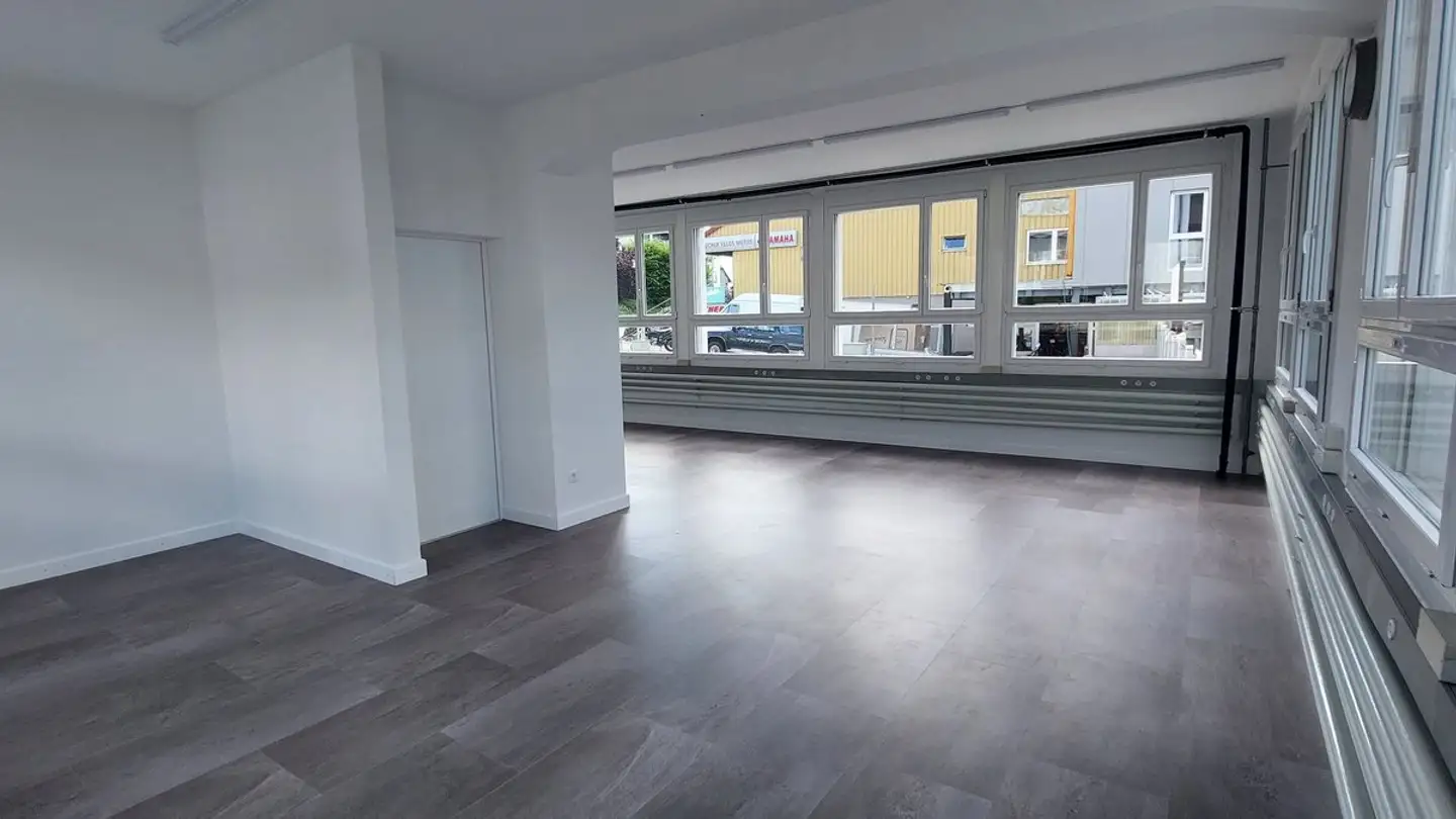 Commerciale in affitto - Bürenstrasse 10, 2543 Lengnau BE - Photo 4