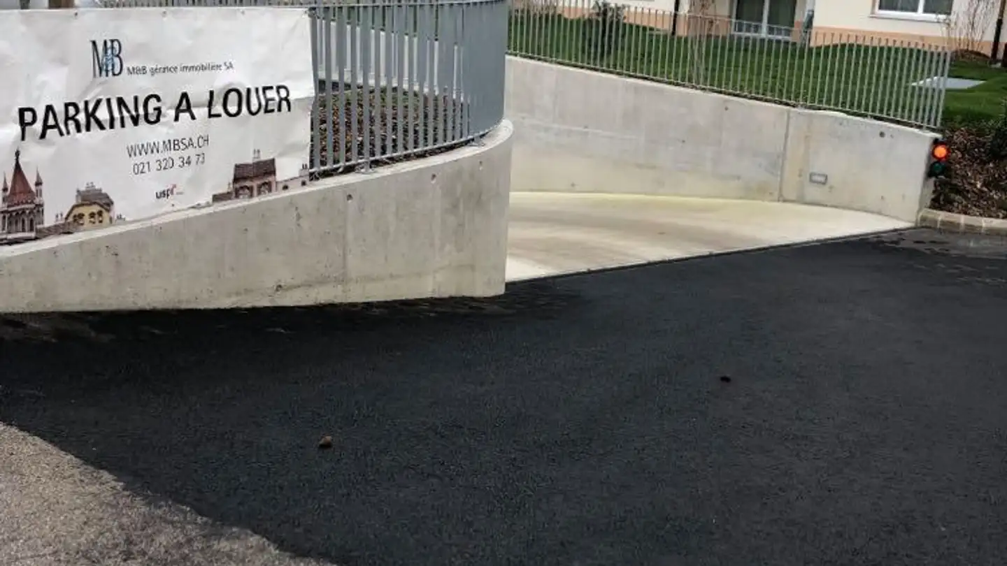 Parcheggio esterno in affitto - Chemin De L'ancien-Tram, 1083 Mézières VD - Photo 4