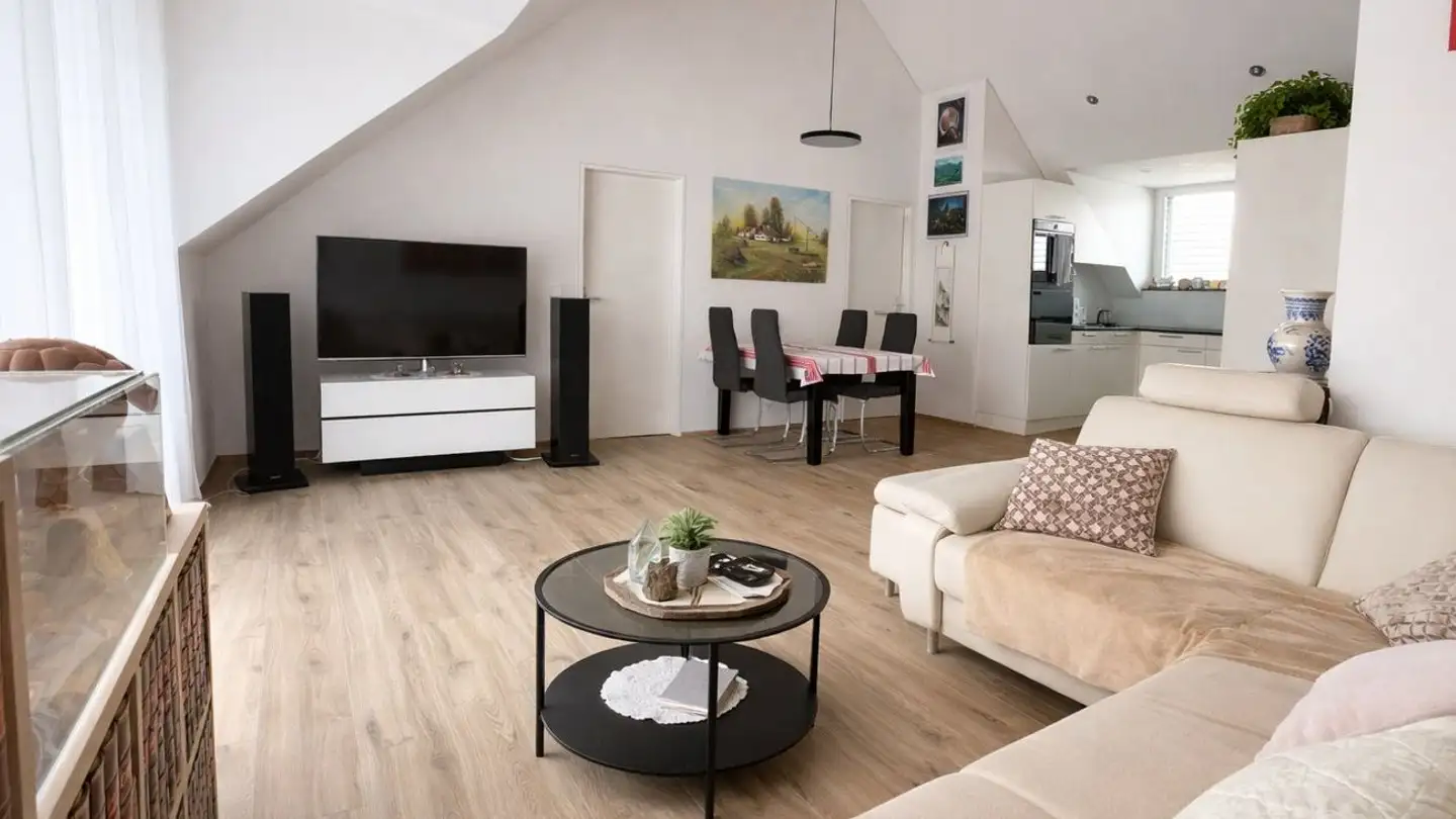 Attic flat for rent - Kohlenweg 42, 5303 Würenlingen
