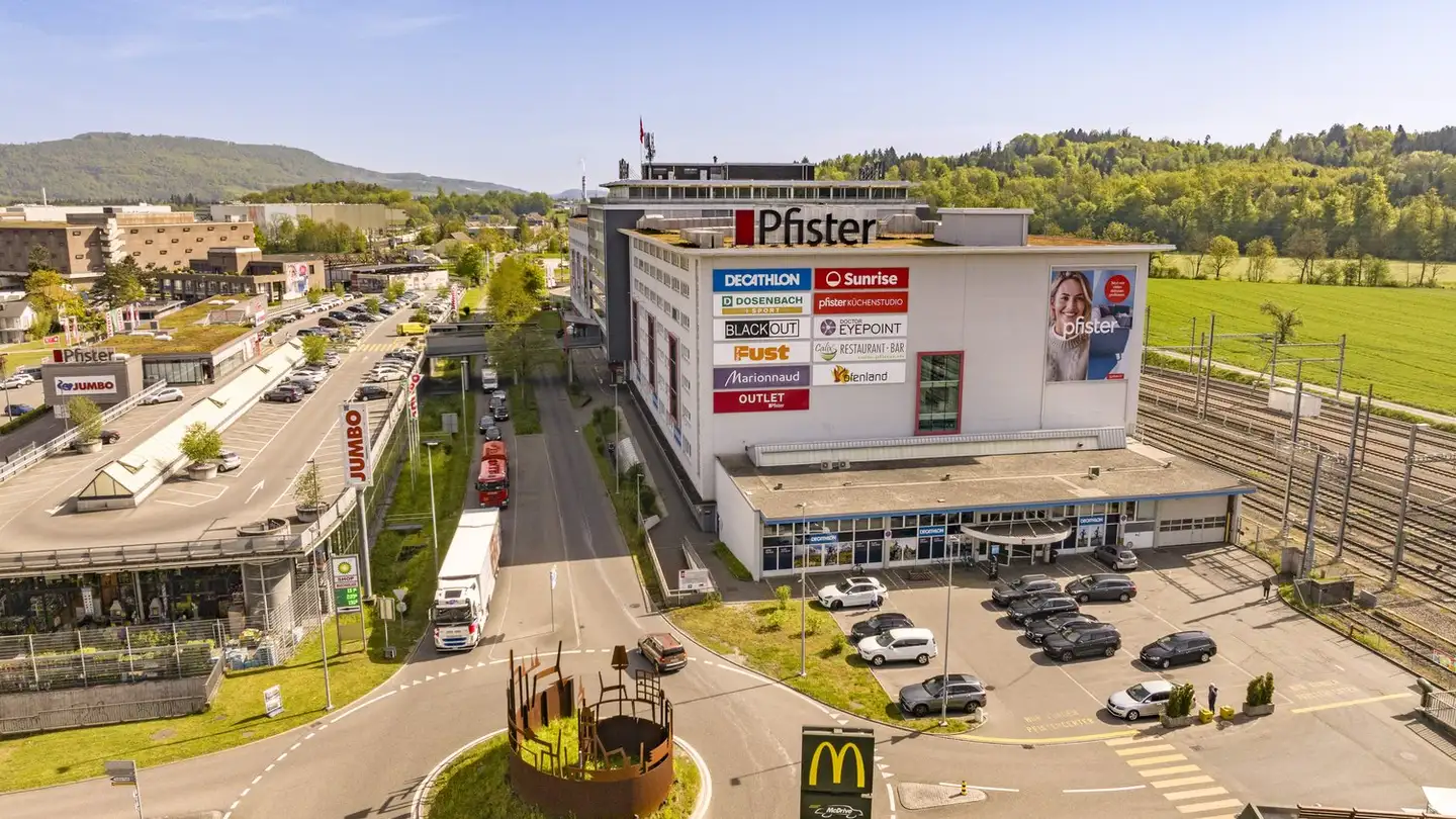 Centre commercial à louer - Bernstrasse Ost 49, 5034 Suhr - Photo 2