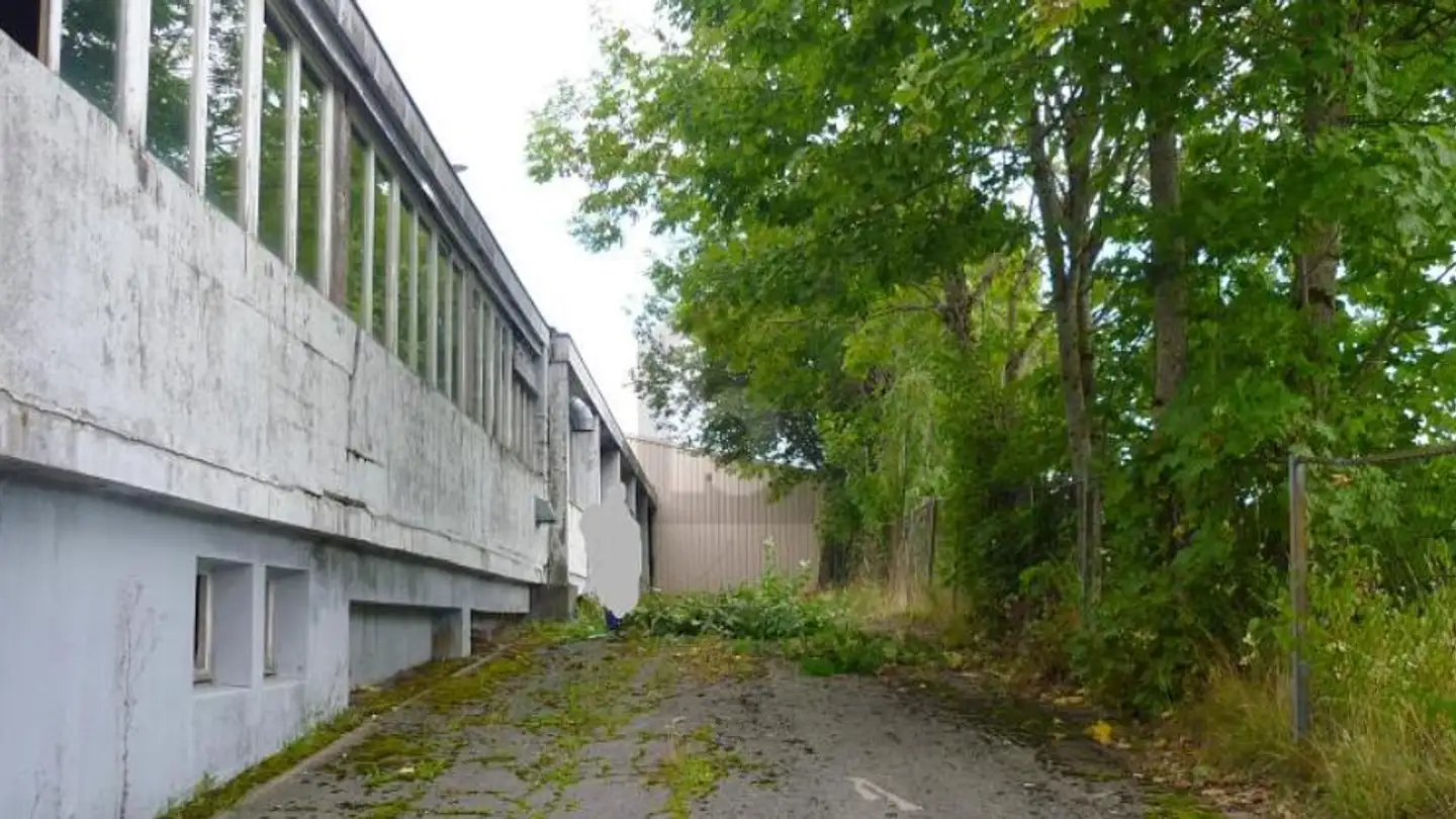 Place de parking extérieure à louer - 1450 Ste-Croix - Photo 2