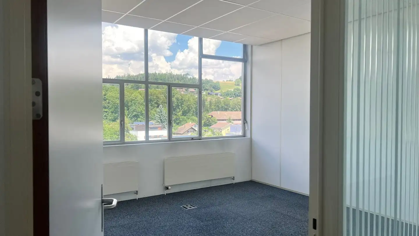 Bürofläche mieten - Bernstrasse 41, 3175 Flamatt - Foto 4