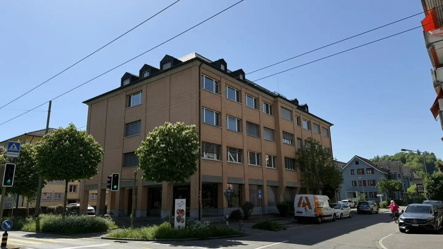 Commercial à louer - Wülflingerstrasse 59, 8400 Winterthur