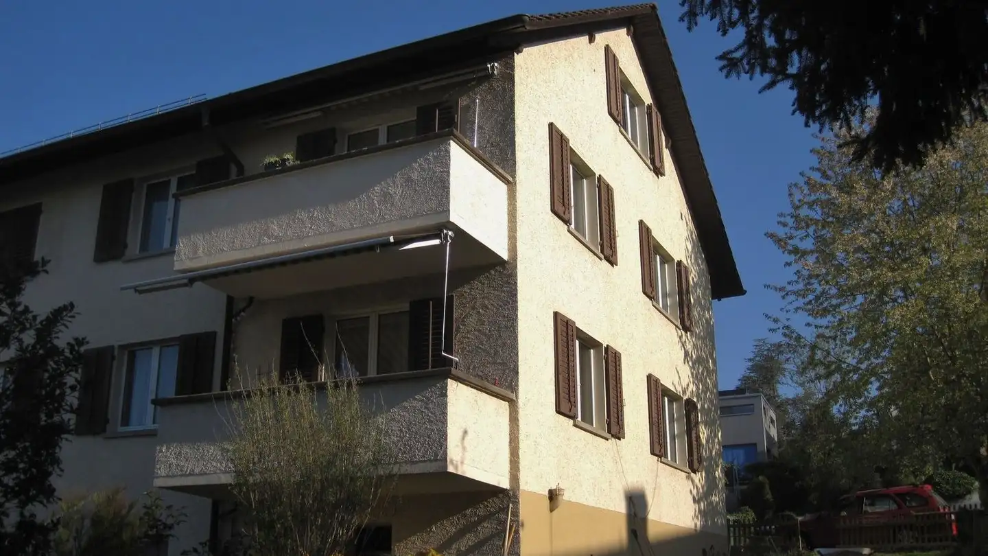 Dachgeschosswohnung mieten - Bachtelstrasse 20, 8304 Wallisellen