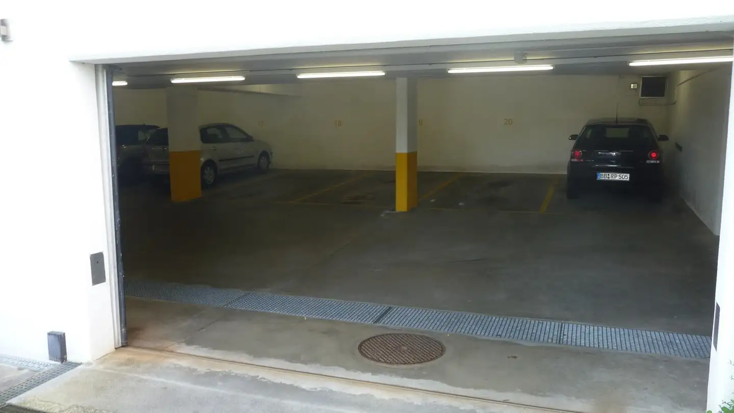 Single garage for rent - Schützenrain 31, 8047 Zürich - Photo 3