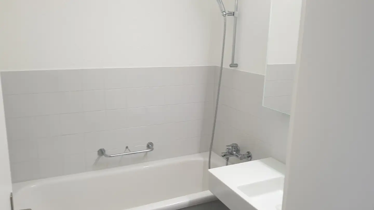 Apartment for rent - Feldblumenstrasse 68, 8134 Adliswil - Photo 3