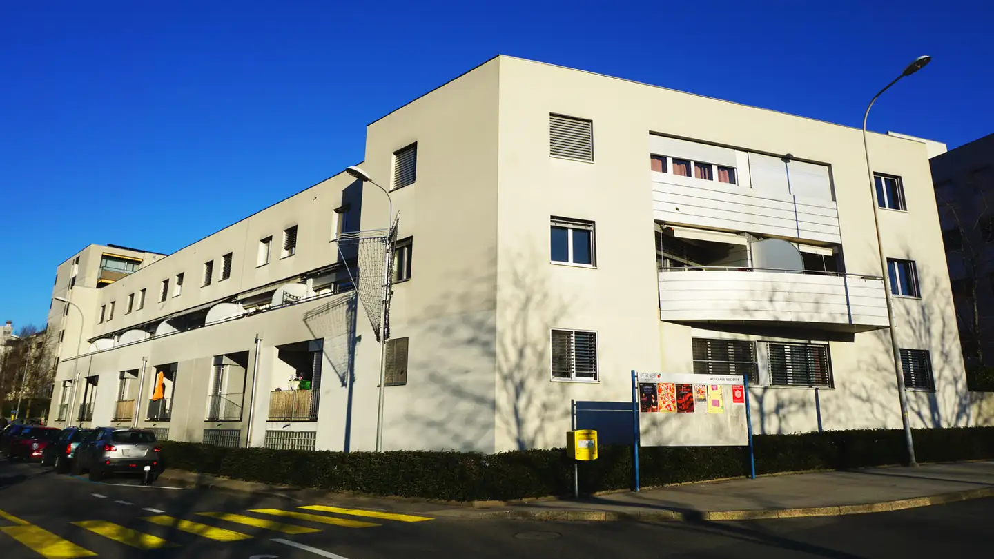 Tiefgaragenstellplatz mieten - Chemin Du-Villard 2, 1219 Châtelaine