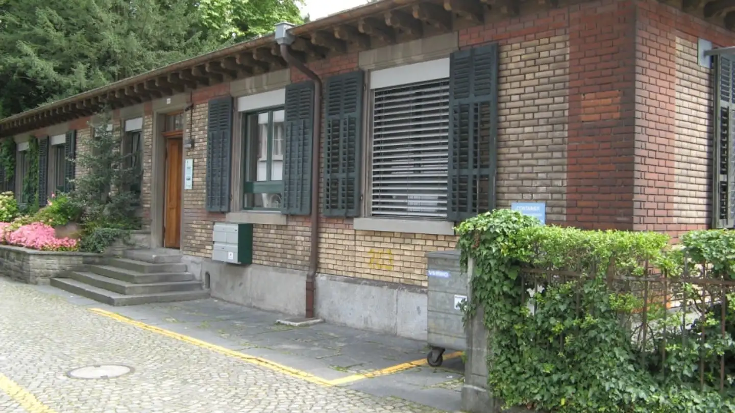 Bureau à louer - Seestrasse 101, 8707 Uetikon am See