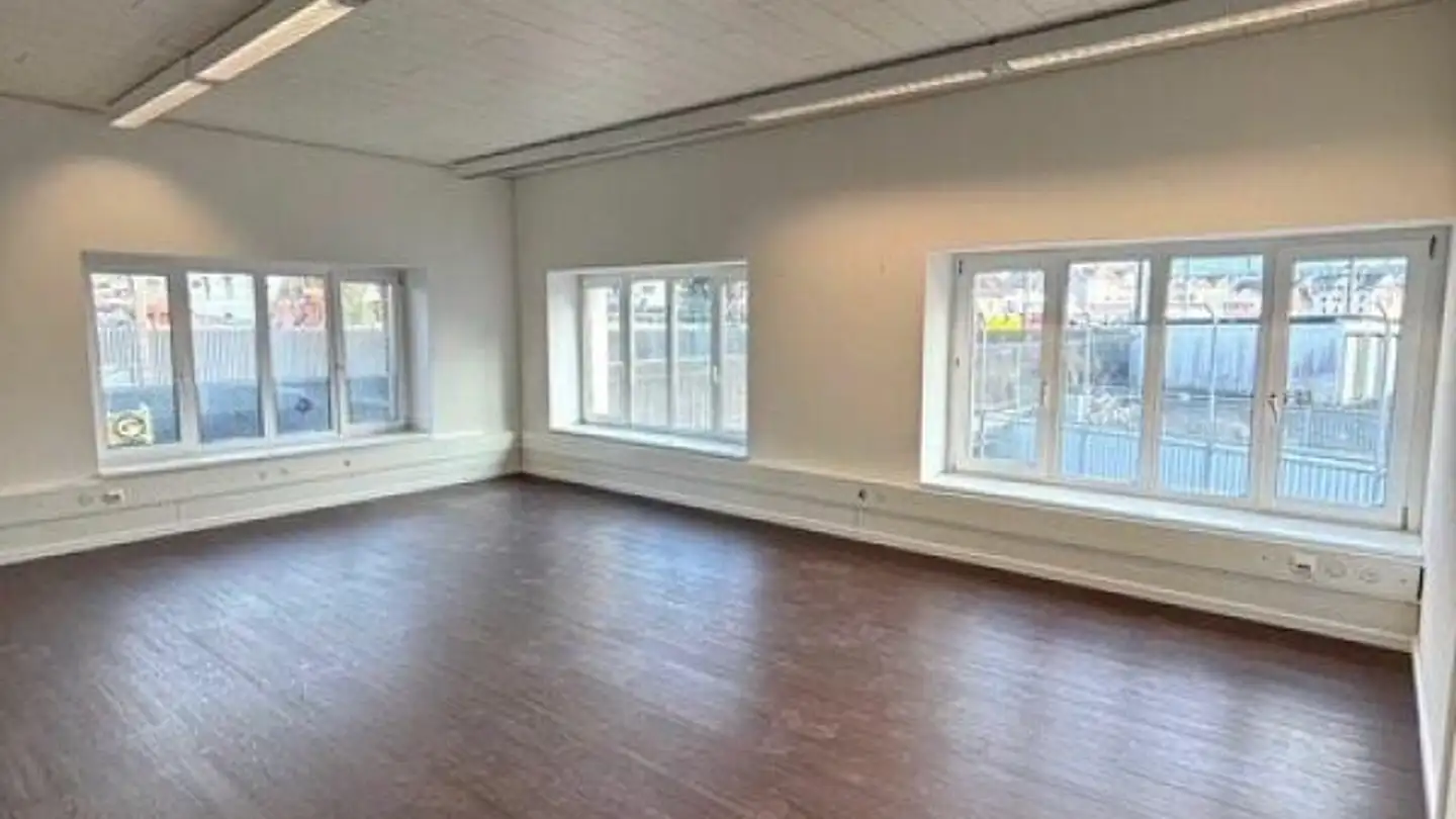 Bürofläche mieten - Badstrasse 2, 6423 Seewen SZ