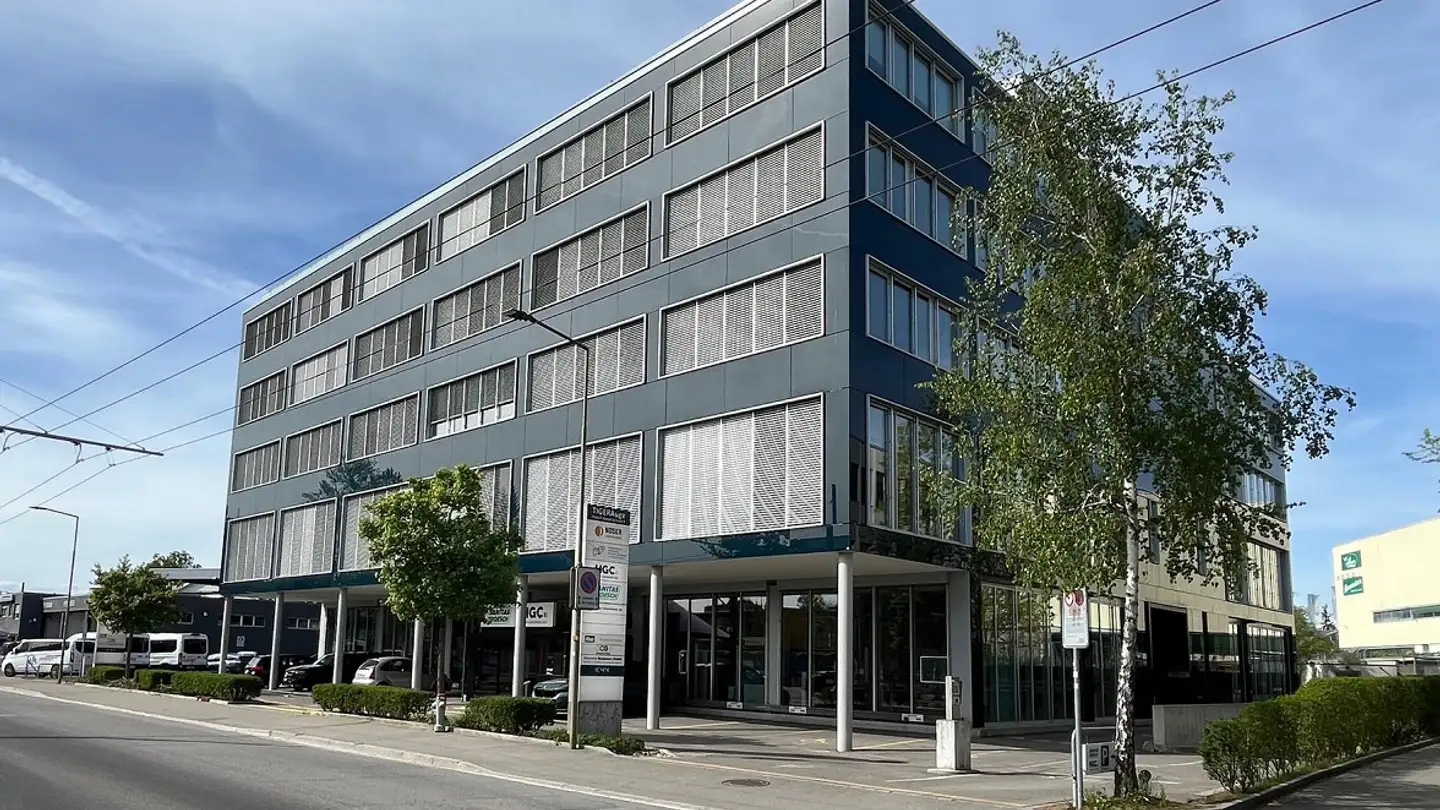 Commercial for rent - Rudolf-Diesel-Strasse 3, 8404 Winterthur