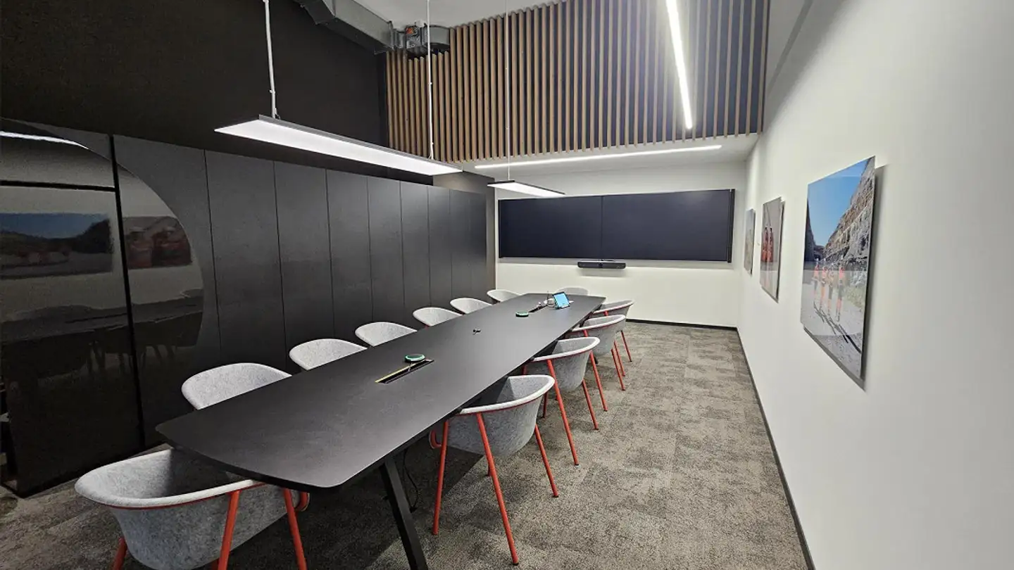 Bürofläche mieten - Hagenholzstrasse 83, 8050 Zürich