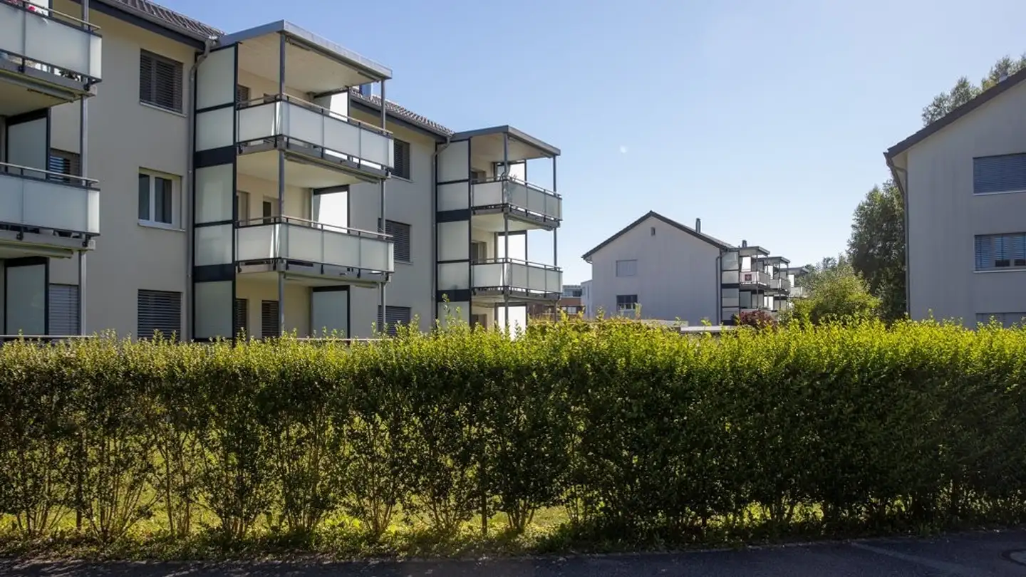 Outdoor parking space for rent - Sämisweidstrasse 1, 5035 Unterentfelden
