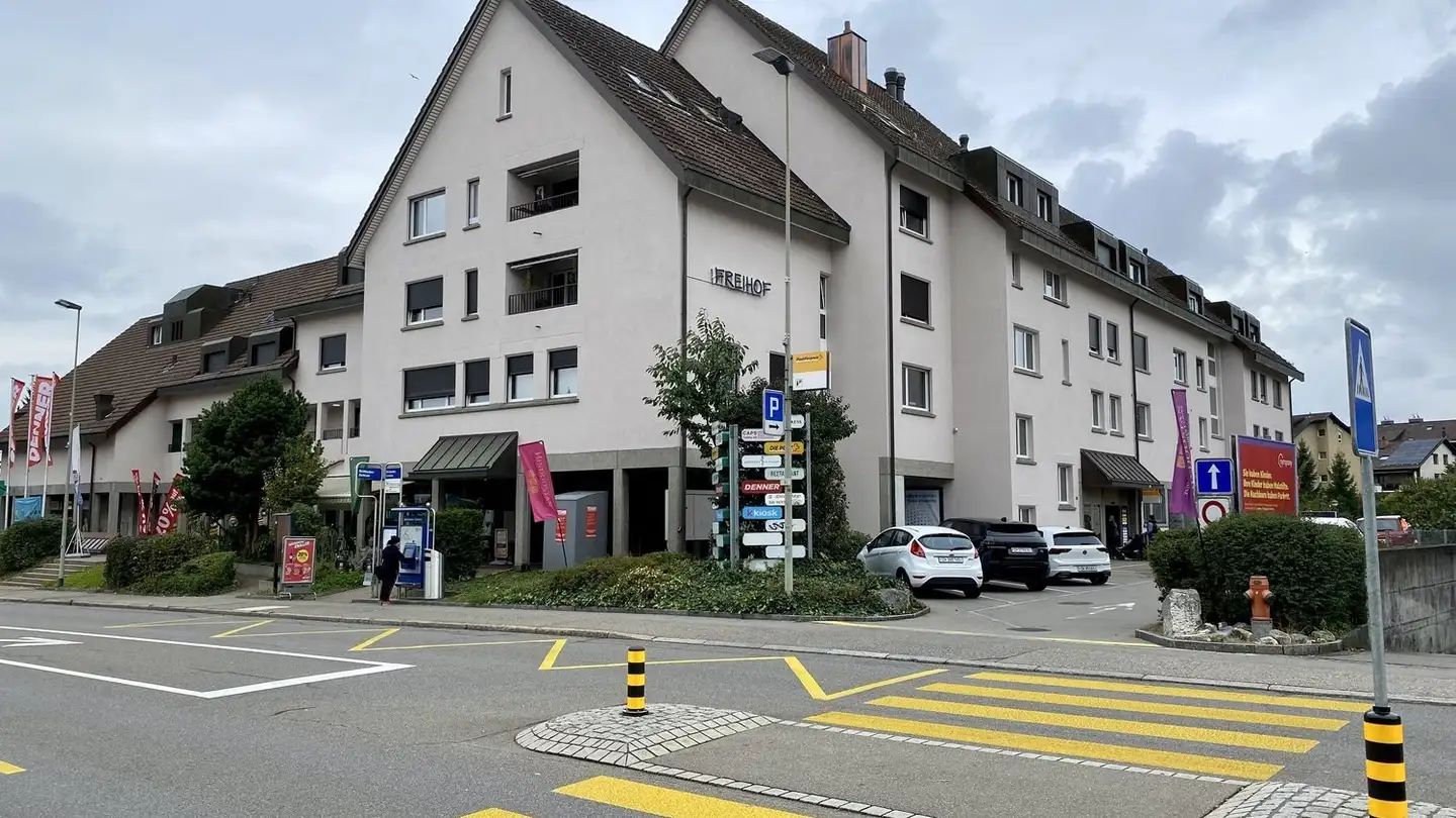 Gewerbe mieten - Zürichstrasse 28, 8306 Brüttisellen