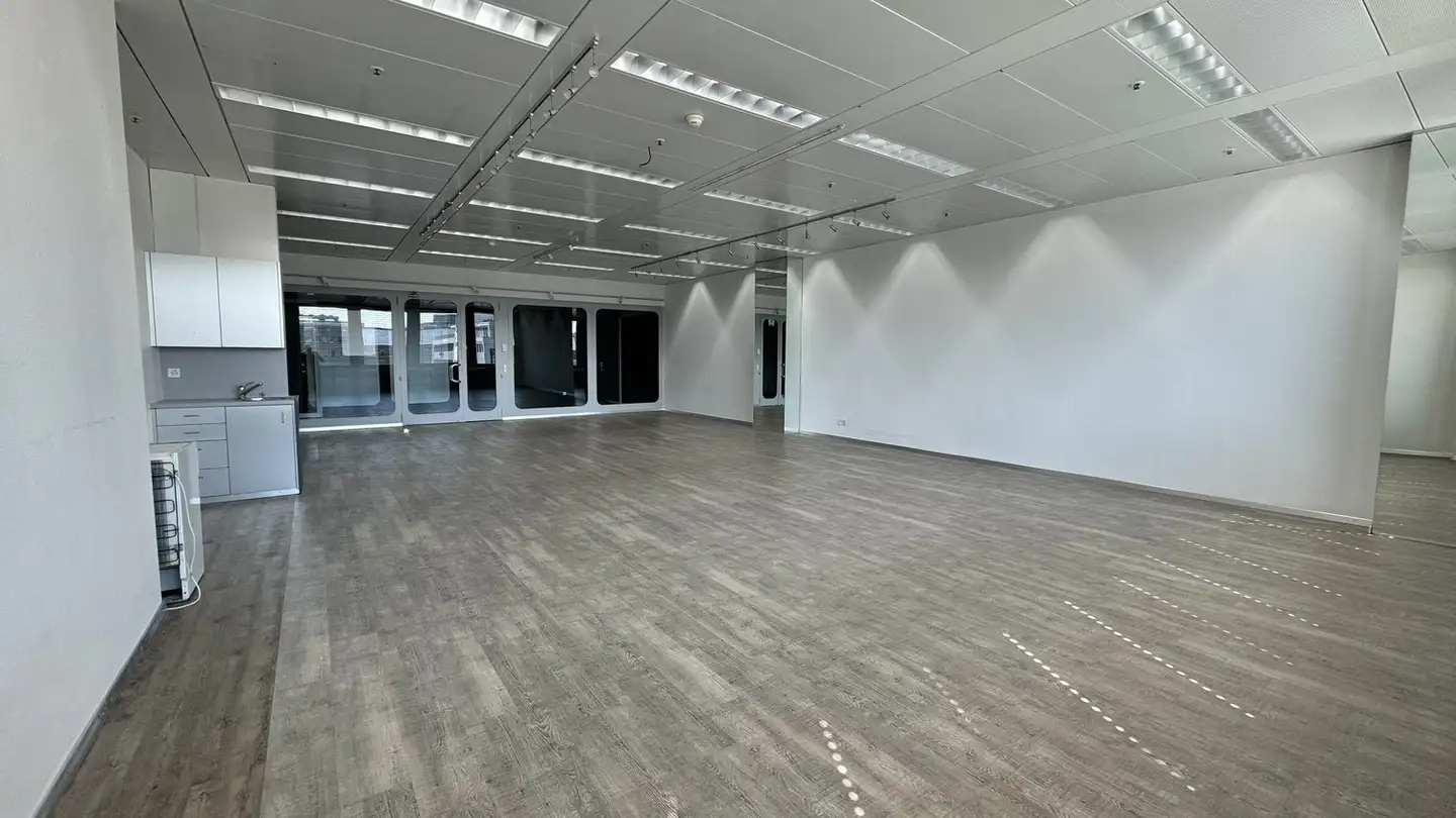 Commerciale in affitto - Thurgauerstrasse 117, 8152 Glattpark (Opfikon) - Foto 4