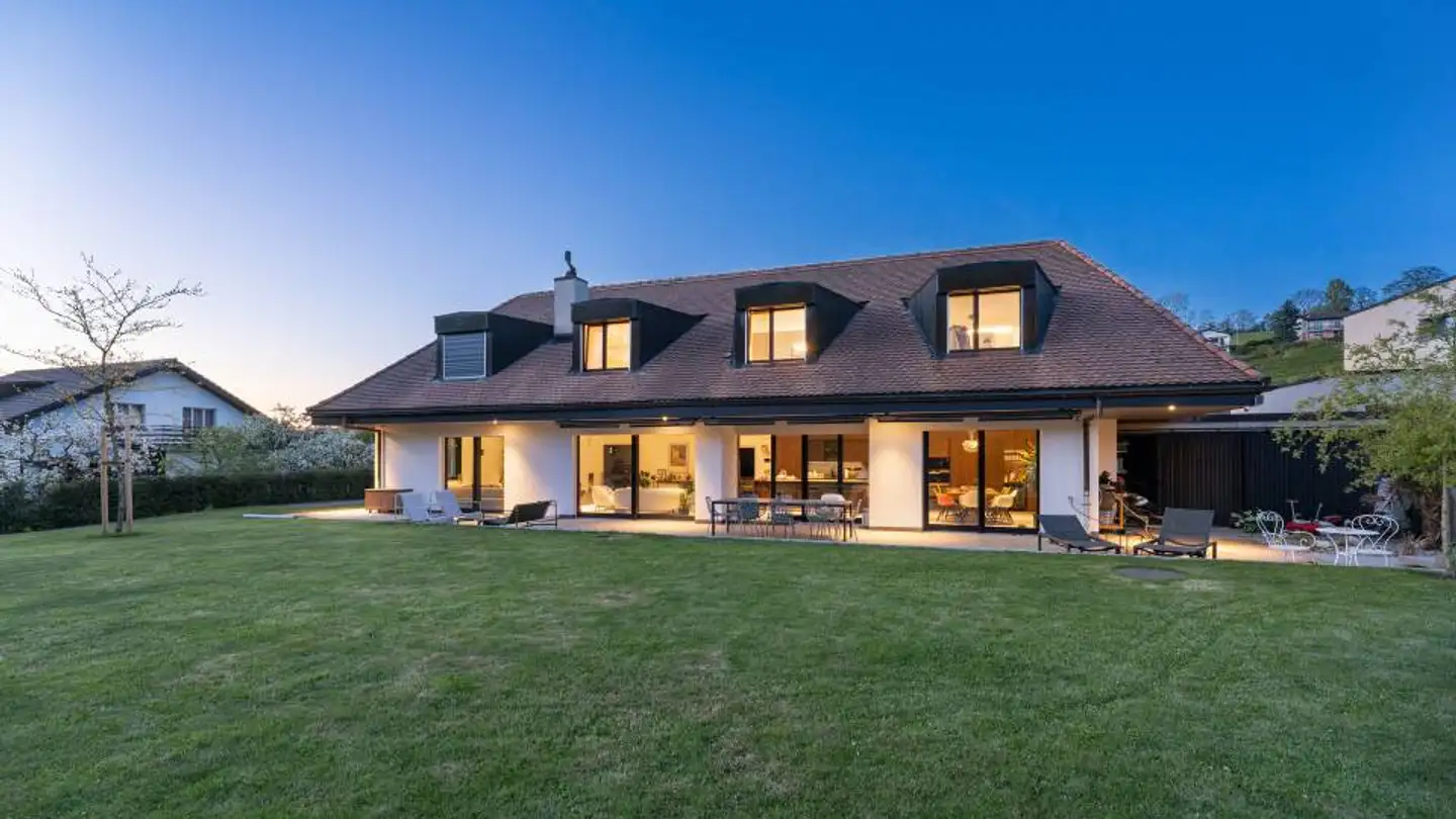 Single house for sale - 1723 Marly