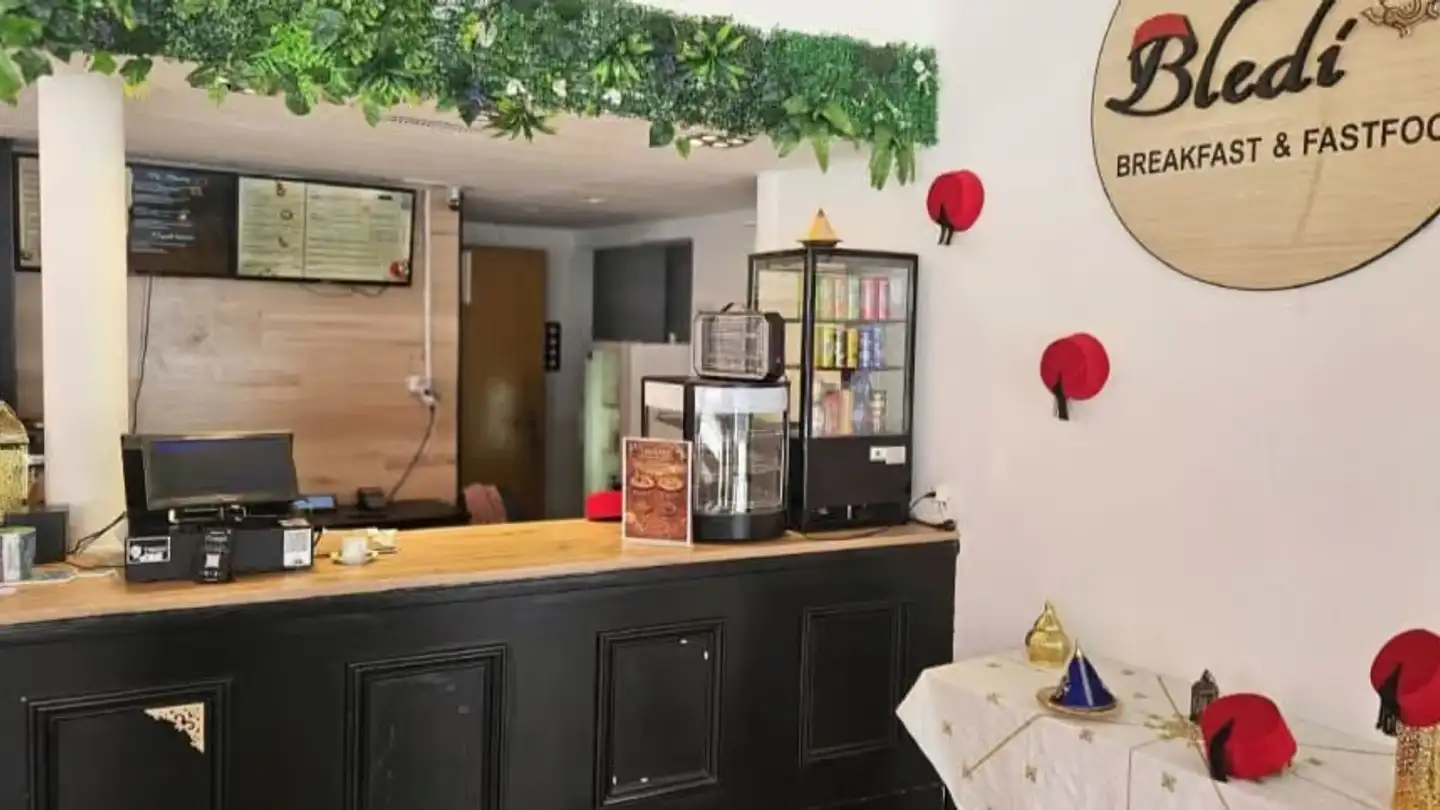 Restaurant for rent - Chemin Des Dahlias / Dahlienweg 11, 2503 Biel/Bienne