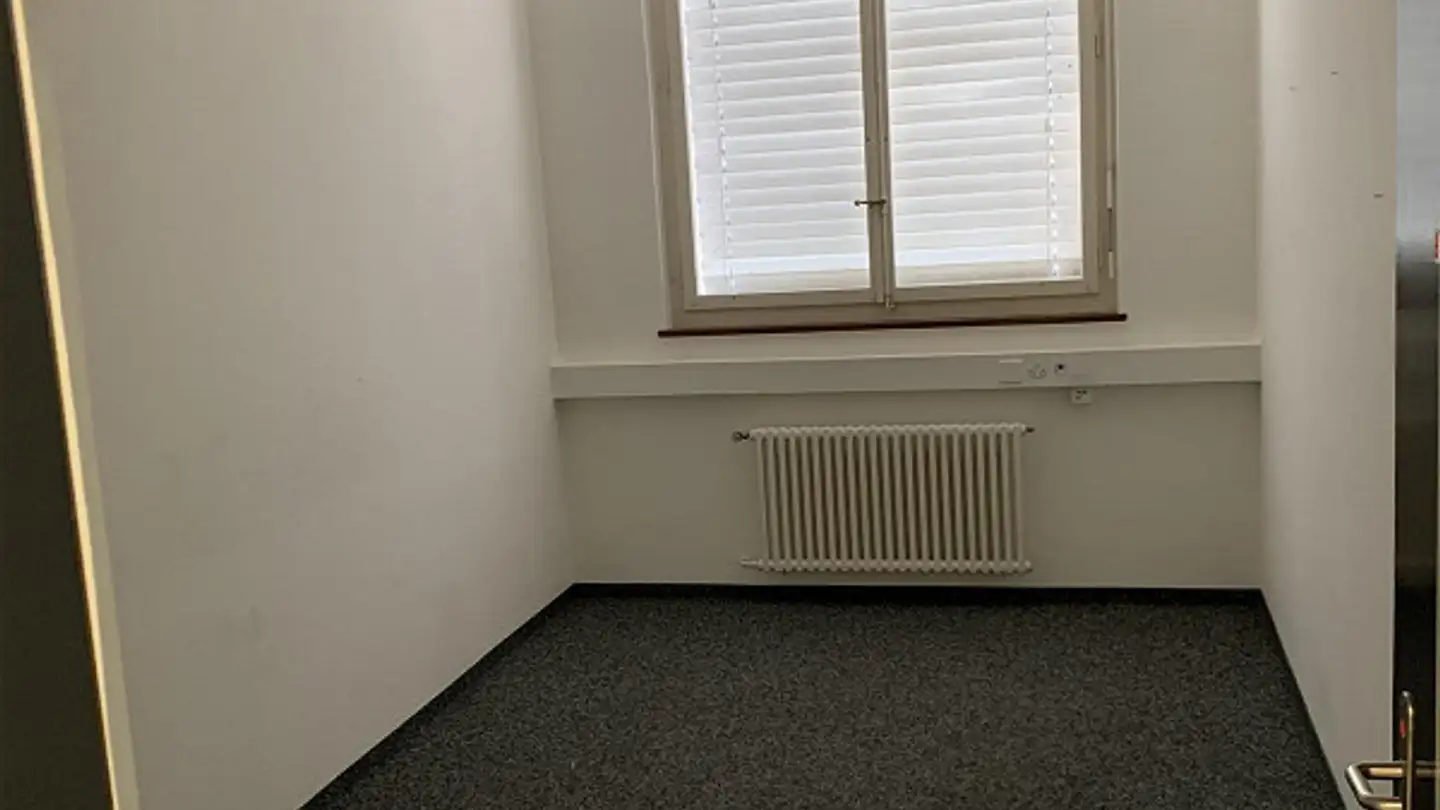 Commerciale in affitto - Tiergartenweg 1, 4710 Balsthal - Foto 3