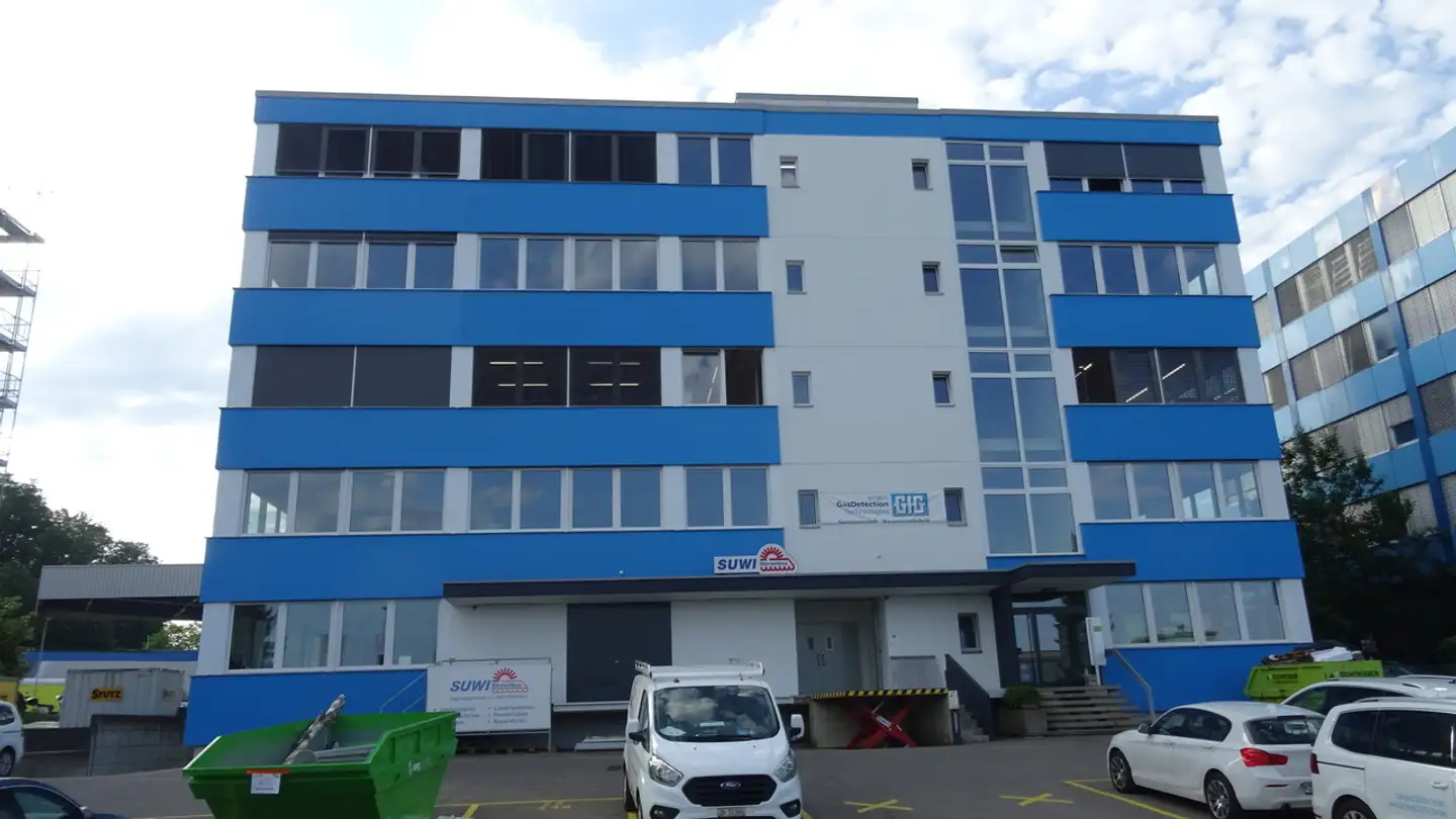 Commercial à louer - Vogelsangstrasse 13, 8307 Effretikon